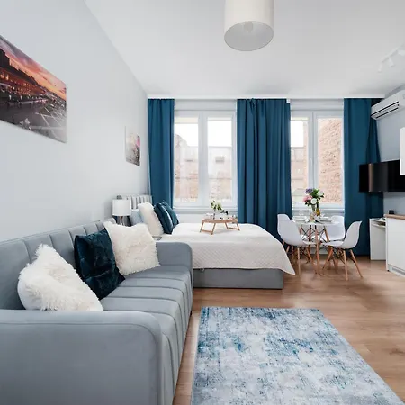 Sunny Wolczanska 53 With Parking - By Rentujemy לודז'