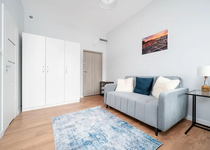 Sunny Wolczanska 53 With Parking - By Rentujemy شقة وودج